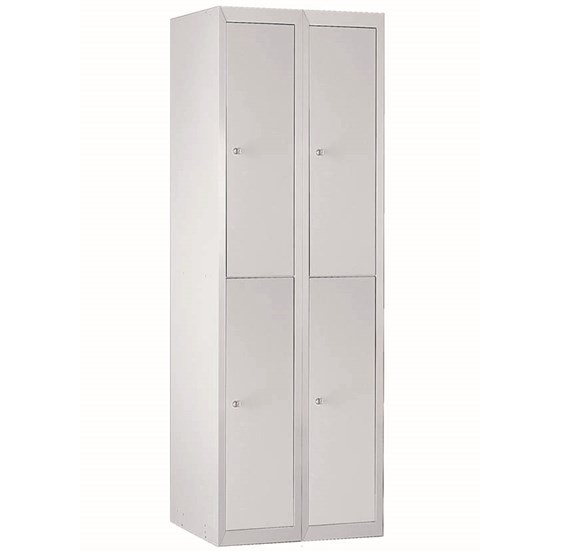 Metalni garderobni ormar
